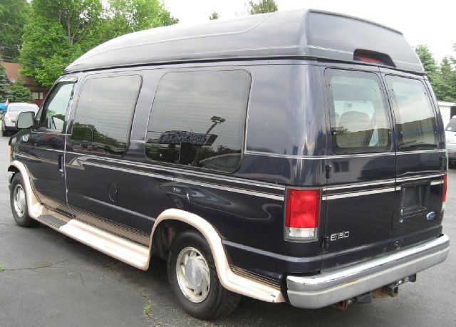 2000 Ford Econoline 328 Ci