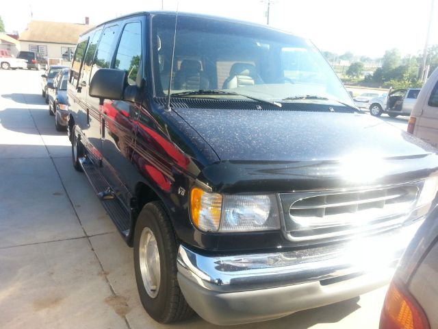 2000 Ford Econoline Denali AWD Premium+