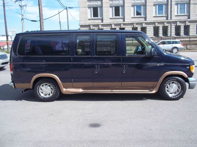 2000 Ford Econoline 328 Ci