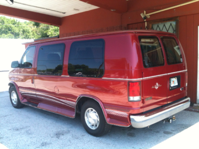 2000 Ford Econoline Unknown