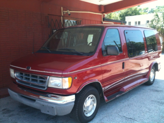 2000 Ford Econoline Unknown