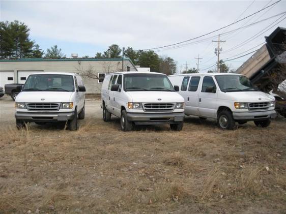 2000 Ford Econoline XLT Sport 4.6L 2WD