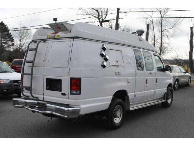 2000 Ford Econoline SP AWD MR BOSE Rstrt