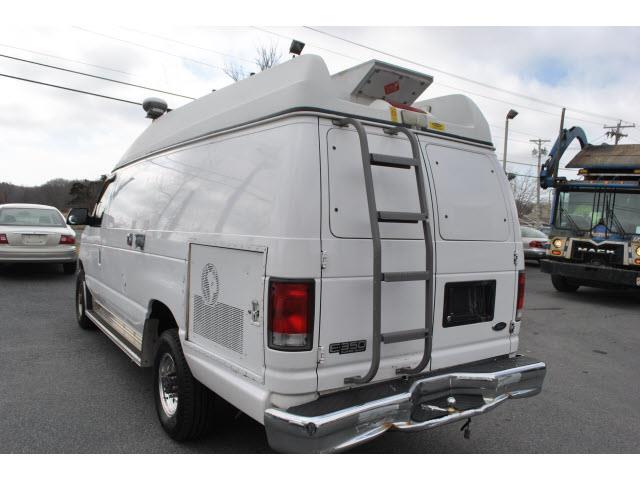 2000 Ford Econoline SP AWD MR BOSE Rstrt