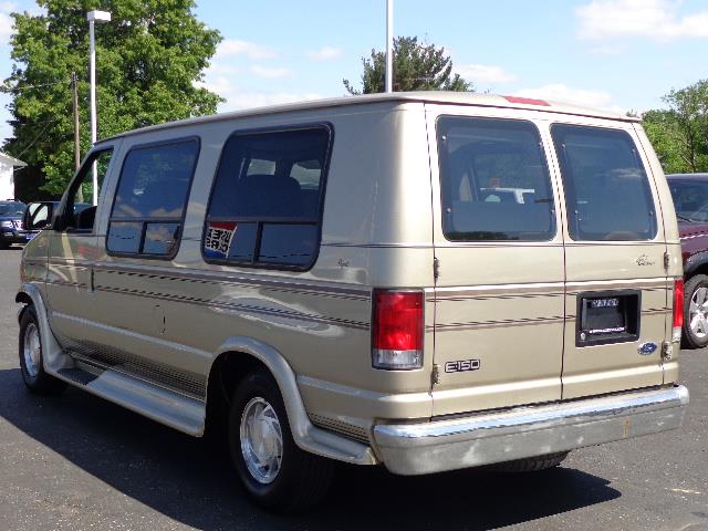 2000 Ford Econoline 4WD SLT