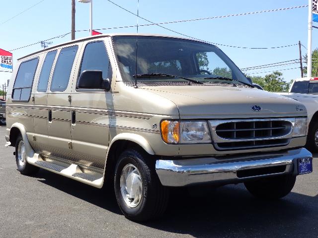 2000 Ford Econoline 4WD SLT