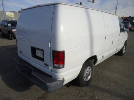 2001 Ford Econoline 2.5i Wagon