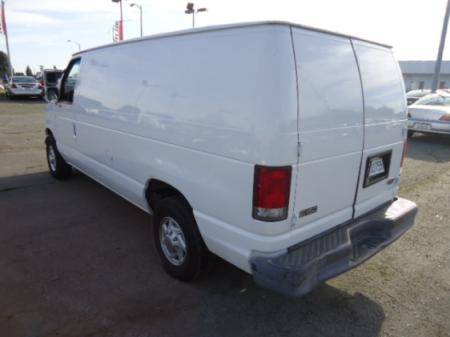 2001 Ford Econoline 2.5i Wagon