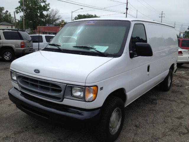 2001 Ford Econoline 328 Ci