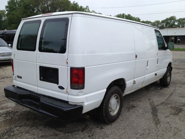 2001 Ford Econoline 328 Ci