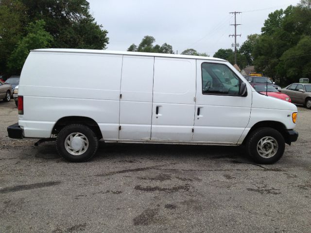 2001 Ford Econoline 328 Ci