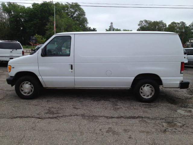 2001 Ford Econoline 328 Ci