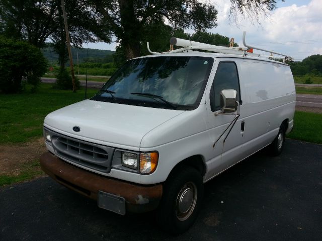 2001 Ford Econoline 328 Ci