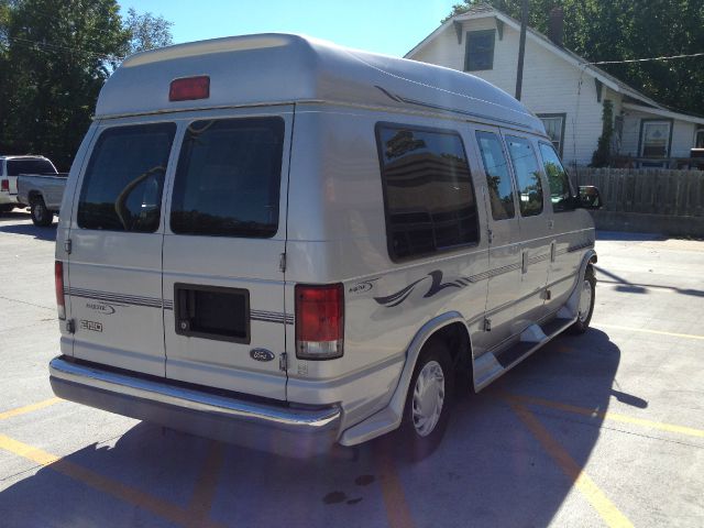 2001 Ford Econoline 328 Ci