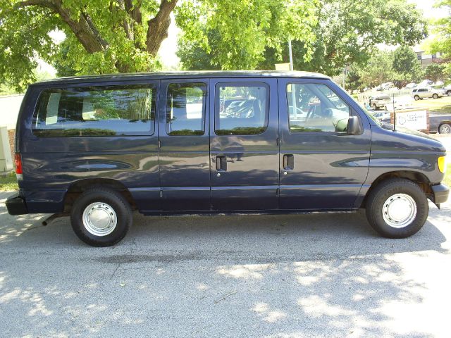 2002 Ford Econoline 328 Ci