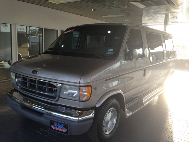 2002 Ford Econoline 328 Ci