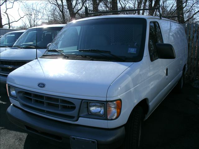 2002 Ford Econoline Unknown