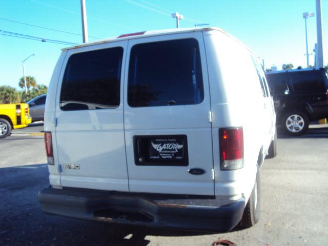 2002 Ford Econoline Unknown