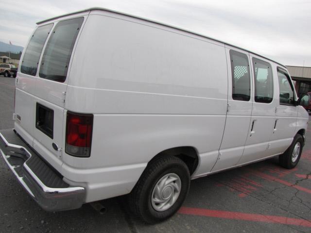 2002 Ford Econoline Unknown