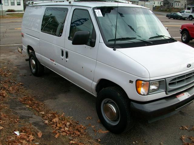 2002 Ford Econoline Base