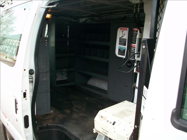 2002 Ford Econoline Base