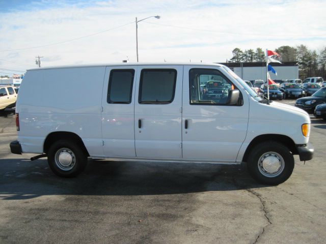 2002 Ford Econoline Special Edition All-wheel Drive With Locking Diffe