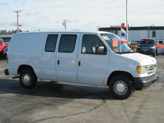 2002 Ford Econoline Special Edition All-wheel Drive With Locking Diffe