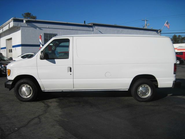 2002 Ford Econoline Special Edition All-wheel Drive With Locking Diffe