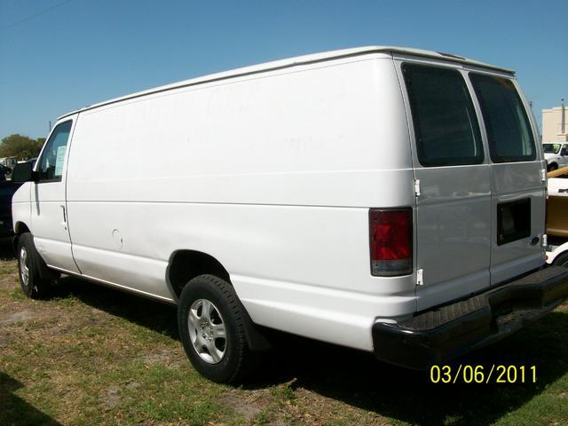 2002 Ford Econoline Unknown