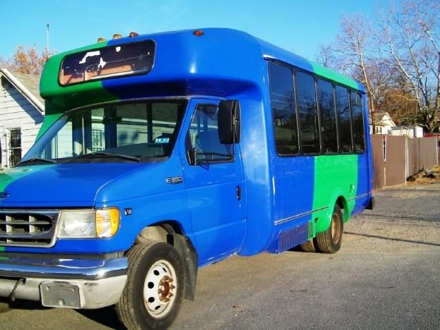 2002 Ford Econoline Unknown