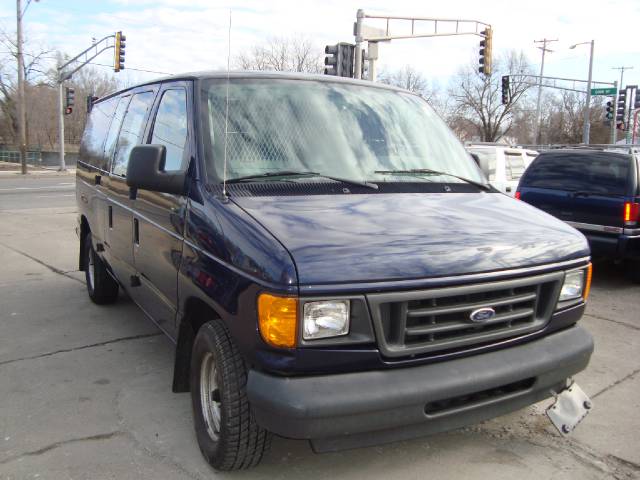 2003 Ford Econoline 2.5i Wagon