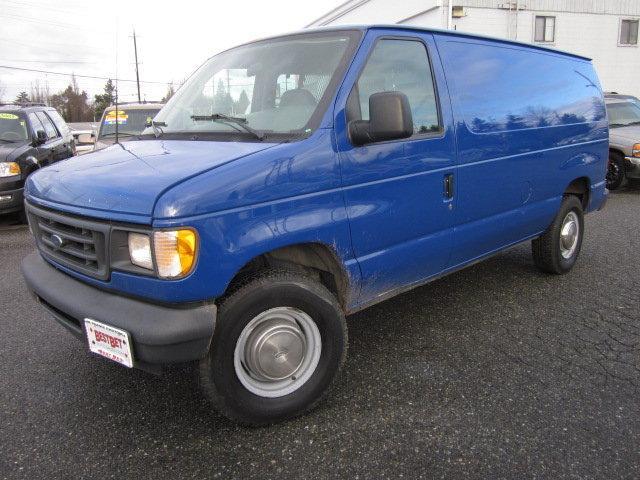 2003 Ford Econoline SE Truck