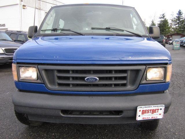 2003 Ford Econoline SE Truck