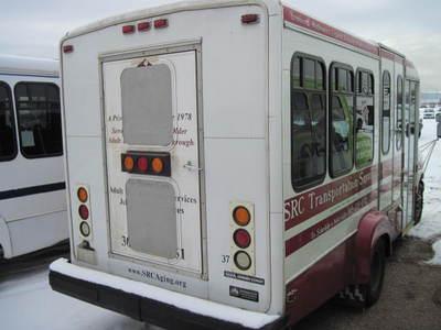 2003 Ford Econoline 3.8 Sedan