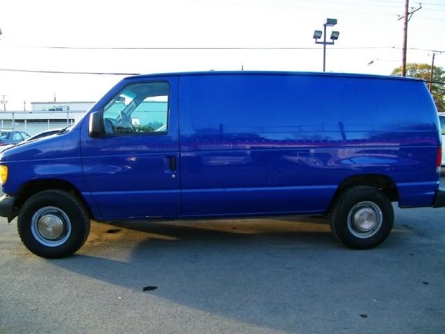 2003 Ford Econoline Unknown