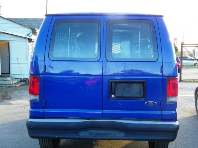 2003 Ford Econoline Unknown