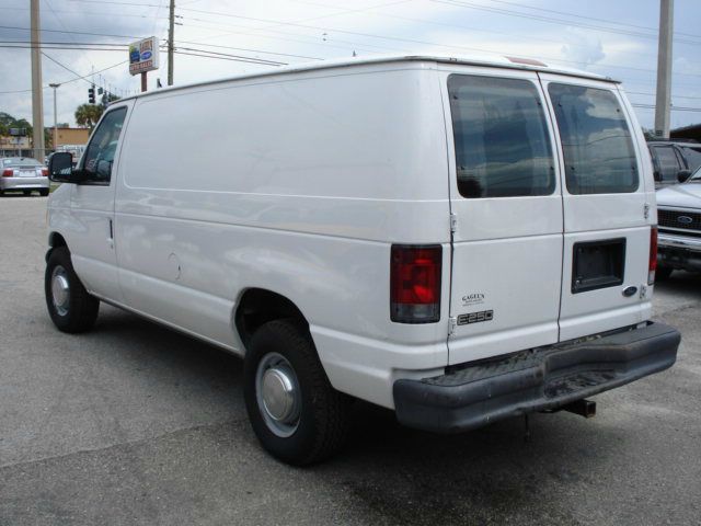 2004 Ford Econoline Awd-turbo