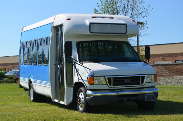 2004 Ford Econoline Unknown