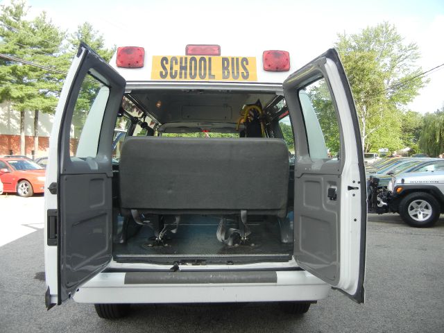 2004 Ford Econoline Awd-turbo