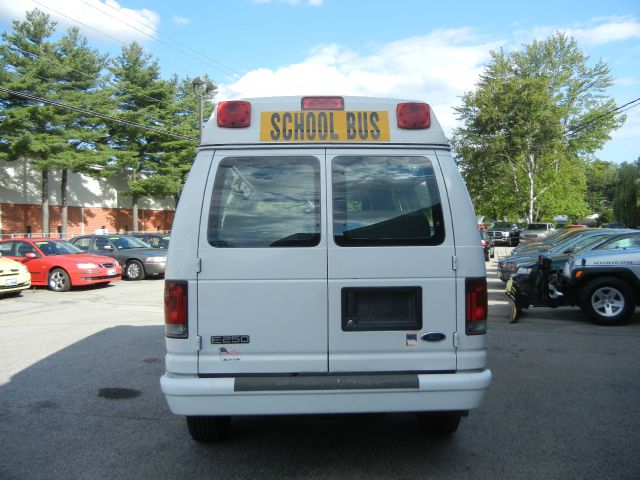 2004 Ford Econoline Awd-turbo