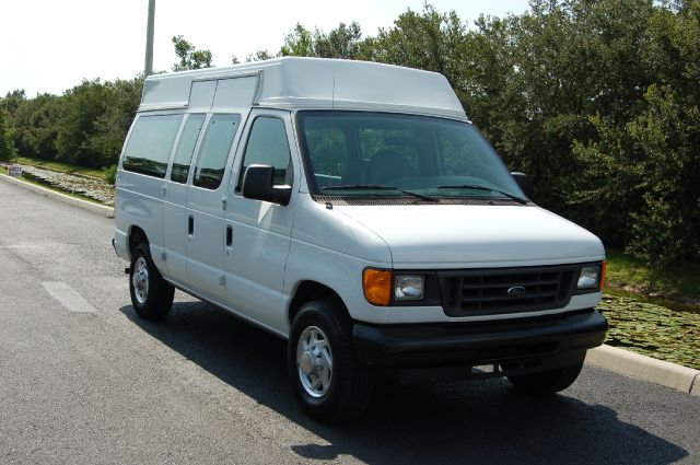 2004 Ford Econoline Awd-turbo