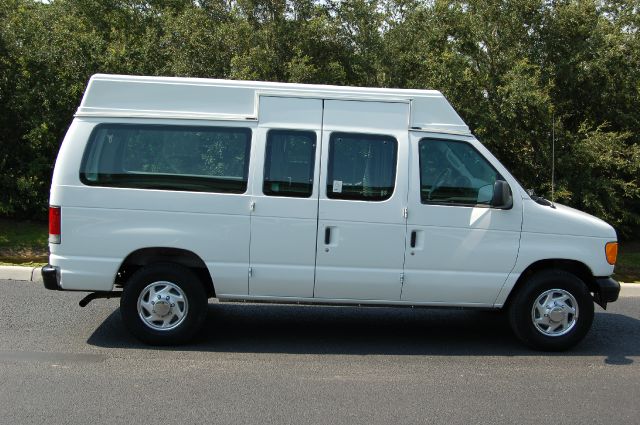 2004 Ford Econoline Awd-turbo