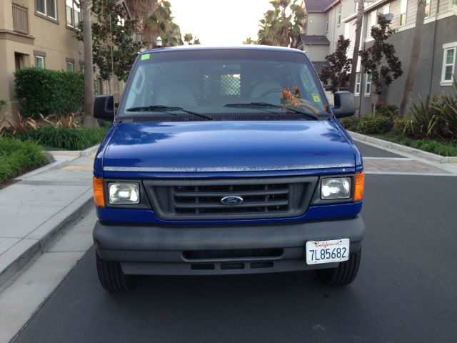 2004 Ford Econoline Awd-turbo