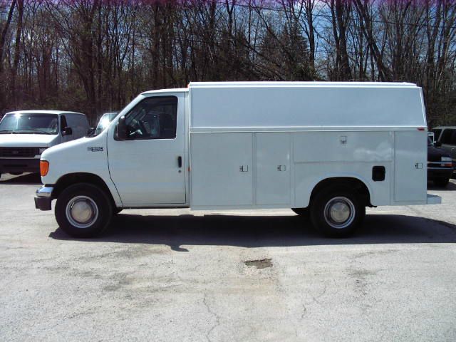 2004 Ford Econoline GT Deluxe Bullitt