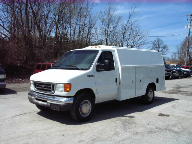 2004 Ford Econoline GT Deluxe Bullitt