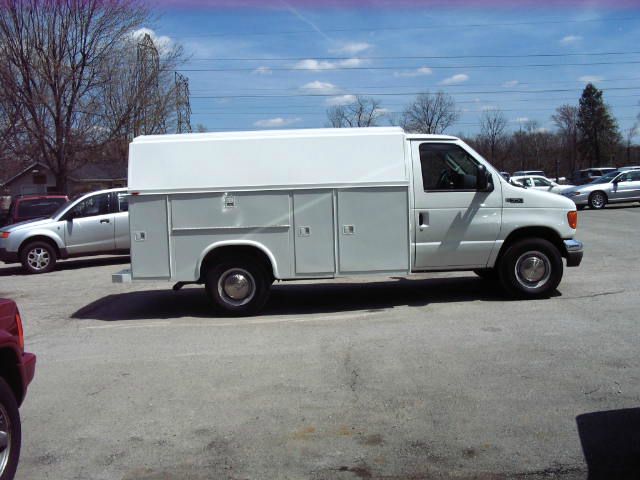 2004 Ford Econoline GT Deluxe Bullitt