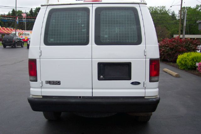 2004 Ford Econoline Super Stock