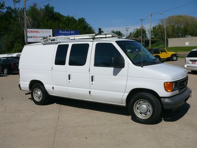 2004 Ford Econoline FD17