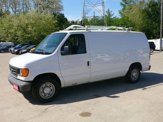 2004 Ford Econoline FD17