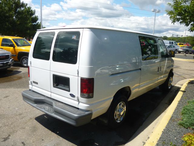 2004 Ford Econoline Awd-turbo